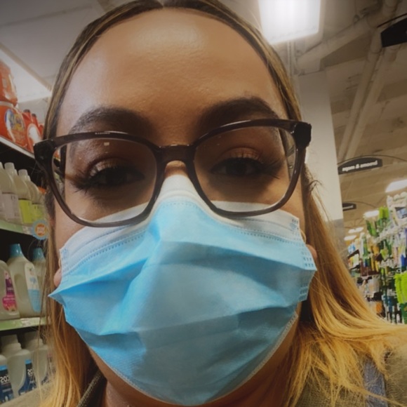 Meet your Posher, Monique - Picture 1 of 1